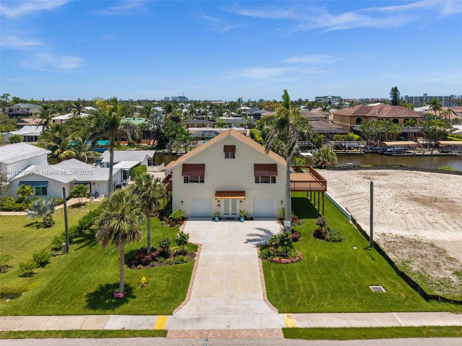 Small Image of 4837 TARPON AVE, Cape Coral Number 4