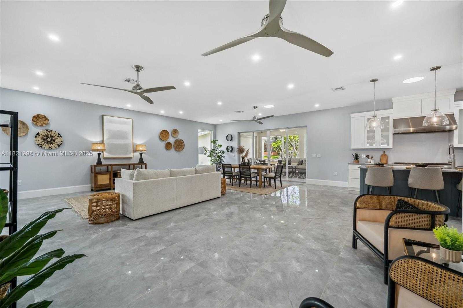Small Image of 4837 TARPON AVE, Cape Coral Number 9