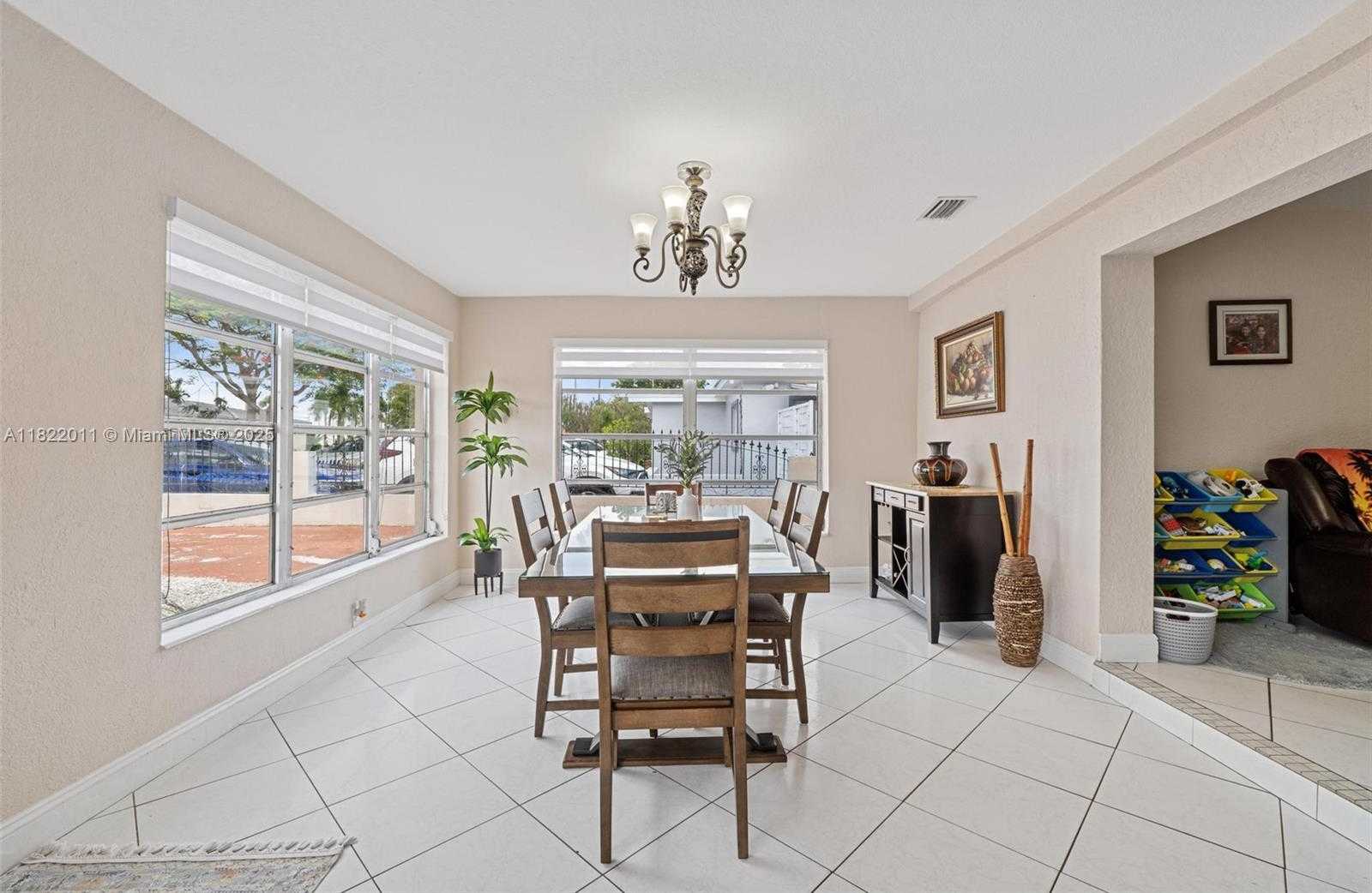 Small Image of 230 WEST 47TH ST, Hialeah Number 17