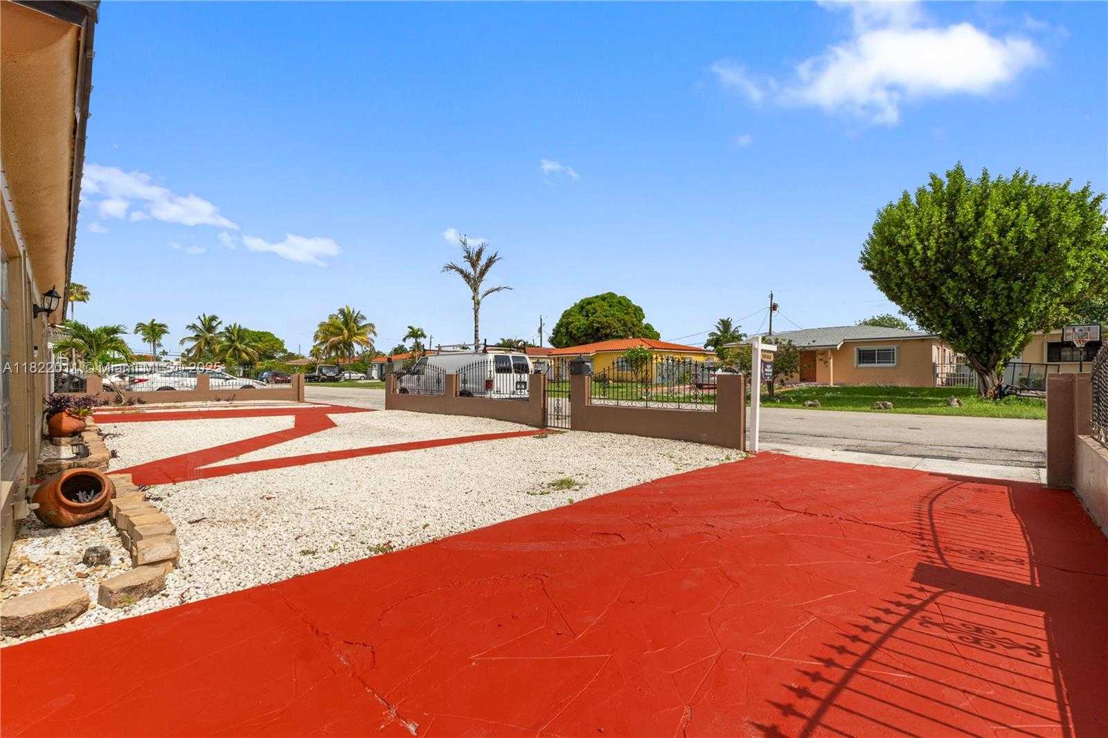 Small Image of 230 WEST 47TH ST, Hialeah Number 3