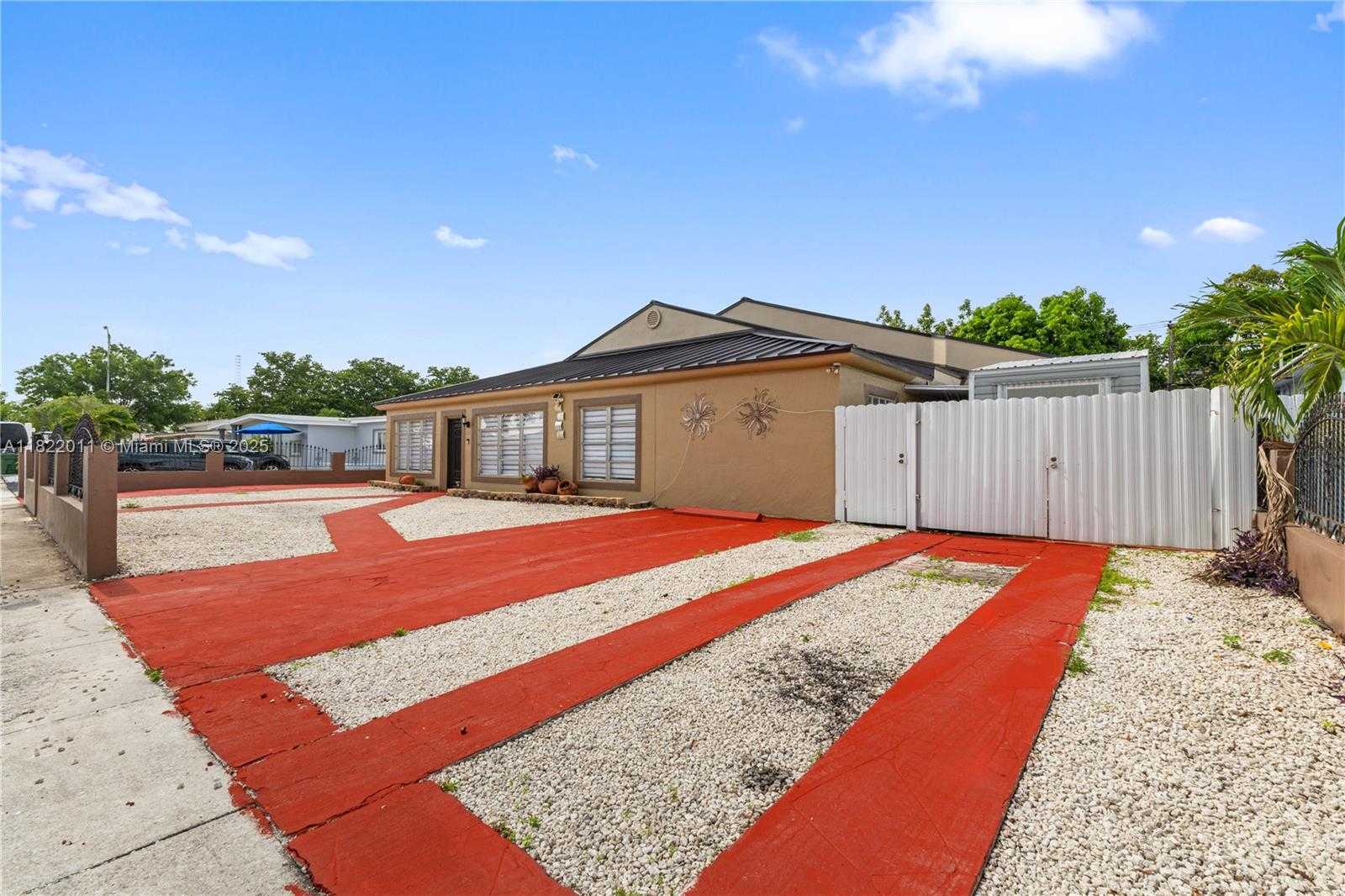 Small Image of 230 WEST 47TH ST, Hialeah Number 4