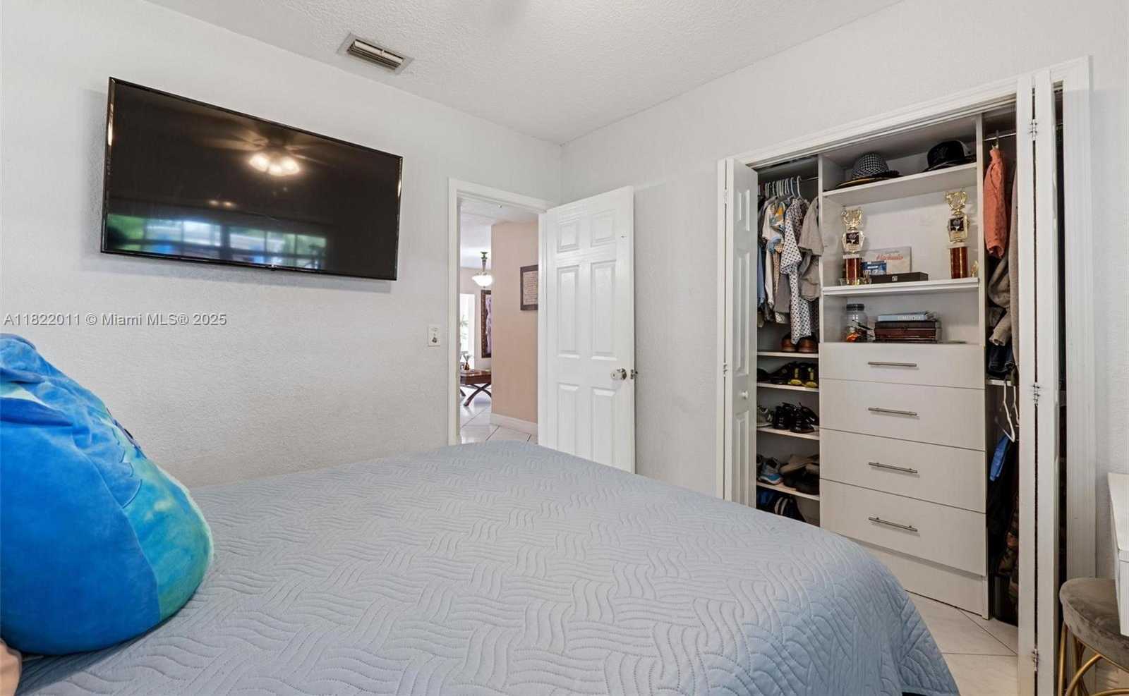 Small Image of 230 WEST 47TH ST, Hialeah Number 47