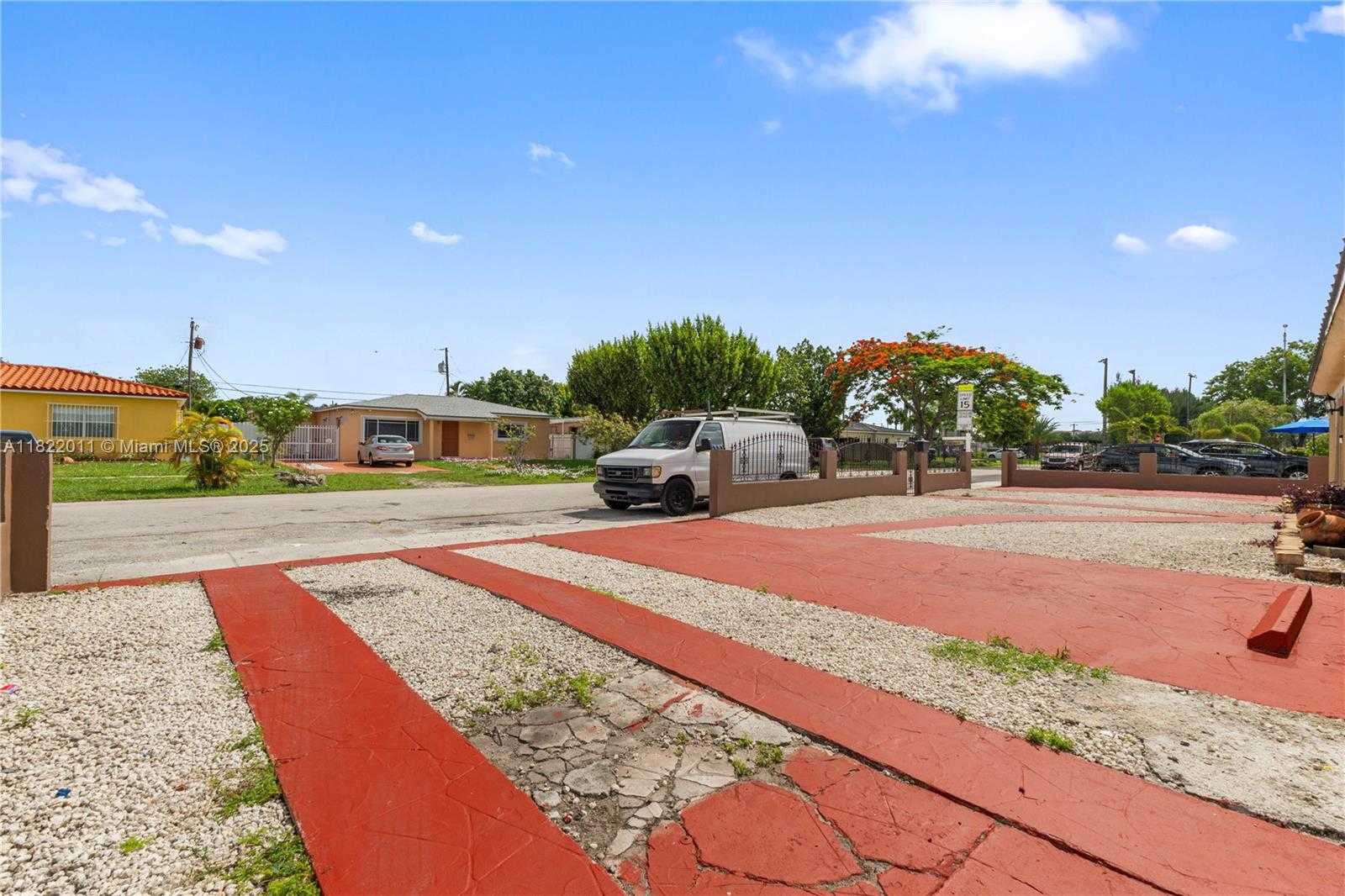 Small Image of 230 WEST 47TH ST, Hialeah Number 5