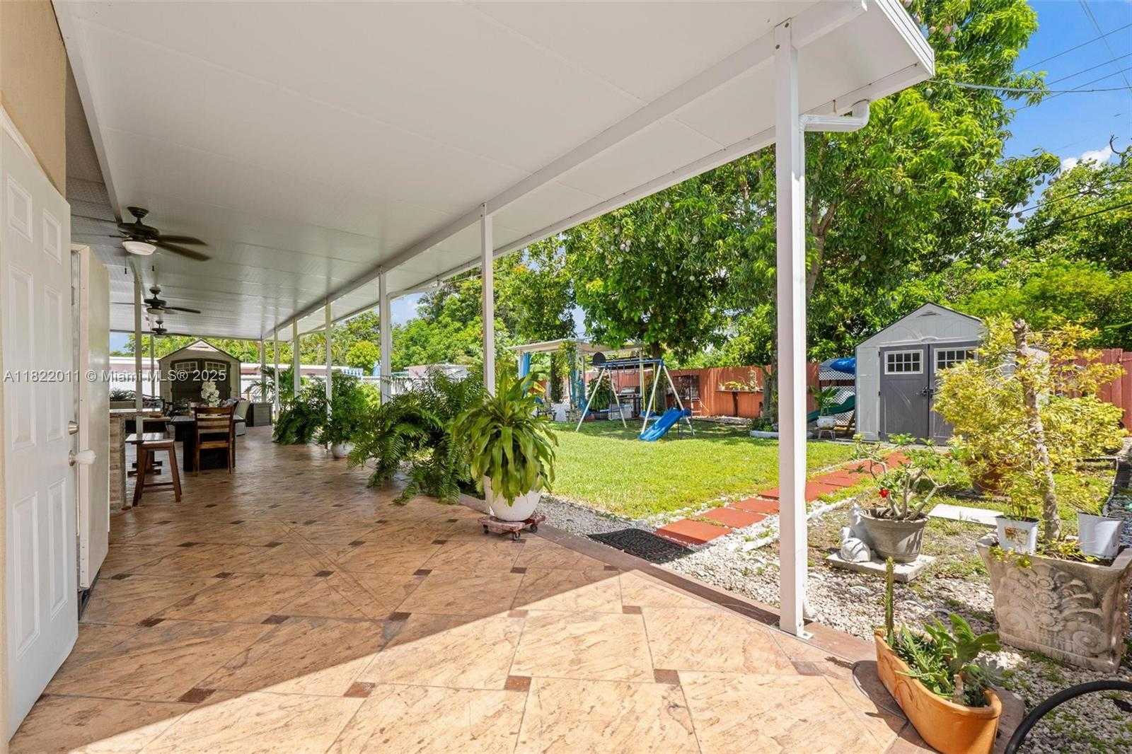 Small Image of 230 WEST 47TH ST, Hialeah Number 53