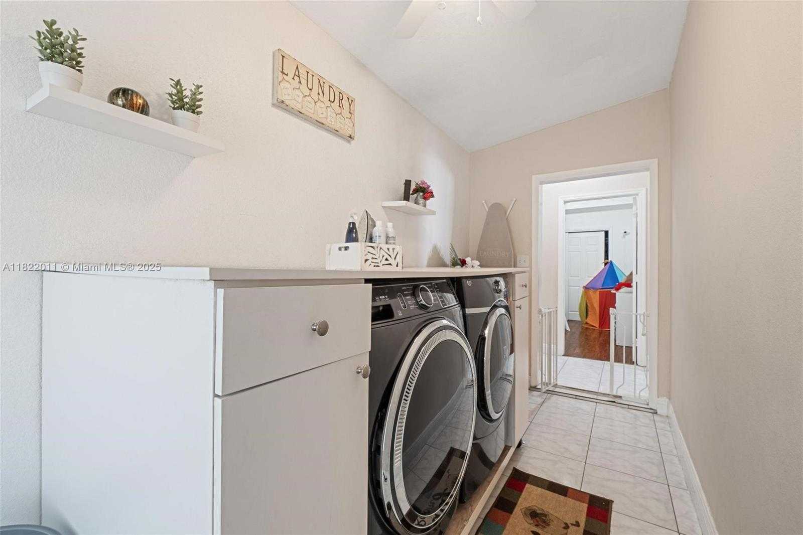 Small Image of 230 WEST 47TH ST, Hialeah Number 64
