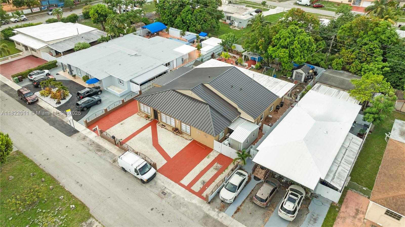 Small Image of 230 WEST 47TH ST, Hialeah Number 9