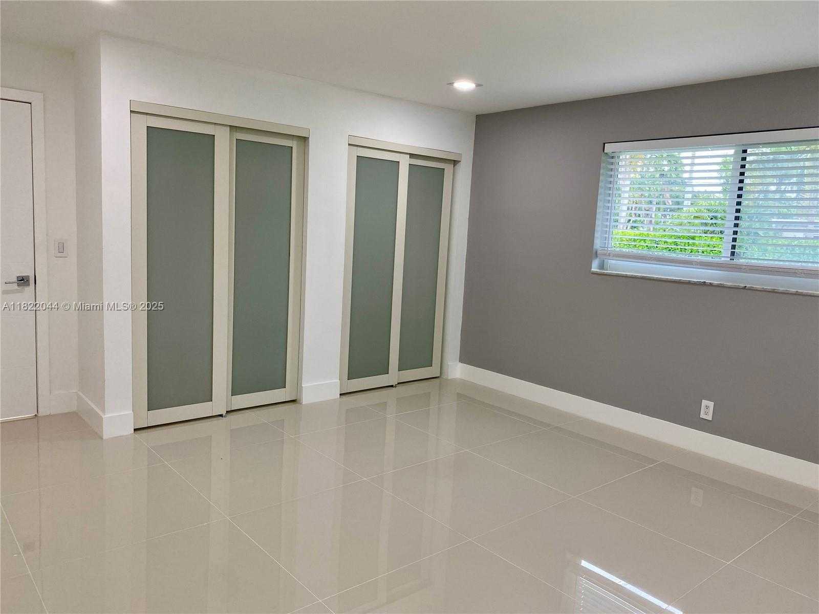 Small Image of 1321 GARFIELD ST, Hollywood Number 31