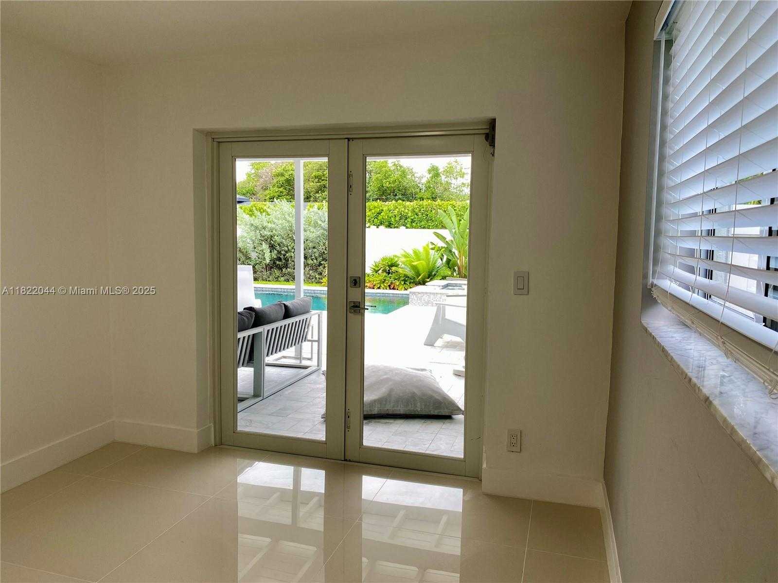 Small Image of 1321 GARFIELD ST, Hollywood Number 38
