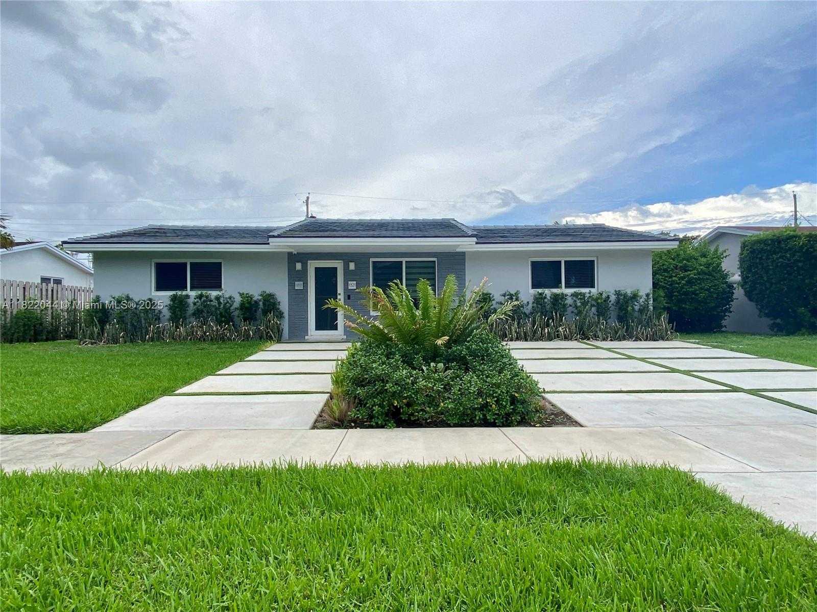 Small Image of 1321 GARFIELD ST, Hollywood Number 54