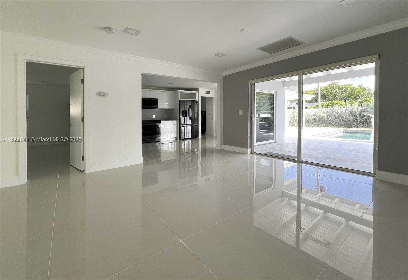 Small Image of 1321 GARFIELD ST, Hollywood Number 6