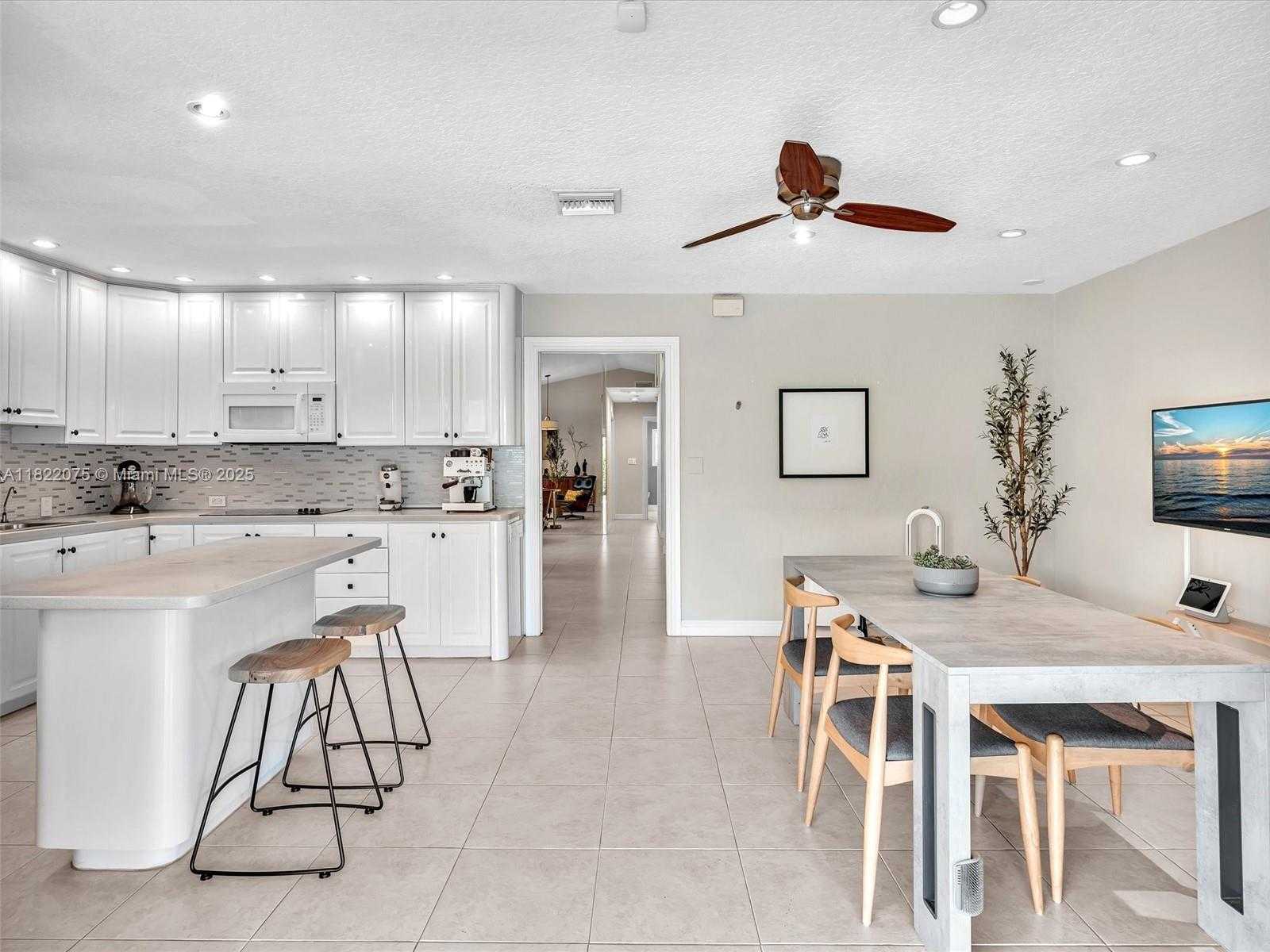 Small Image of 3920 NORTH WEST 20TH ST, Coconut Creek Number 11