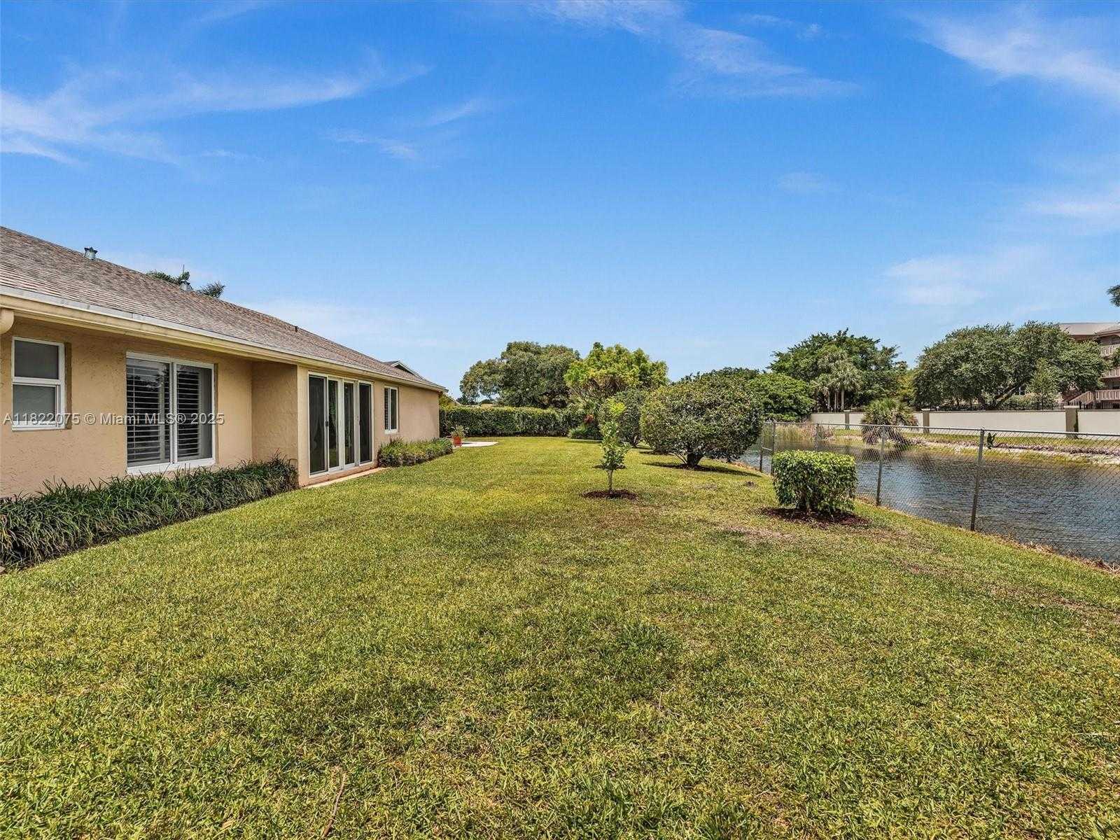 Small Image of 3920 NORTH WEST 20TH ST, Coconut Creek Number 17