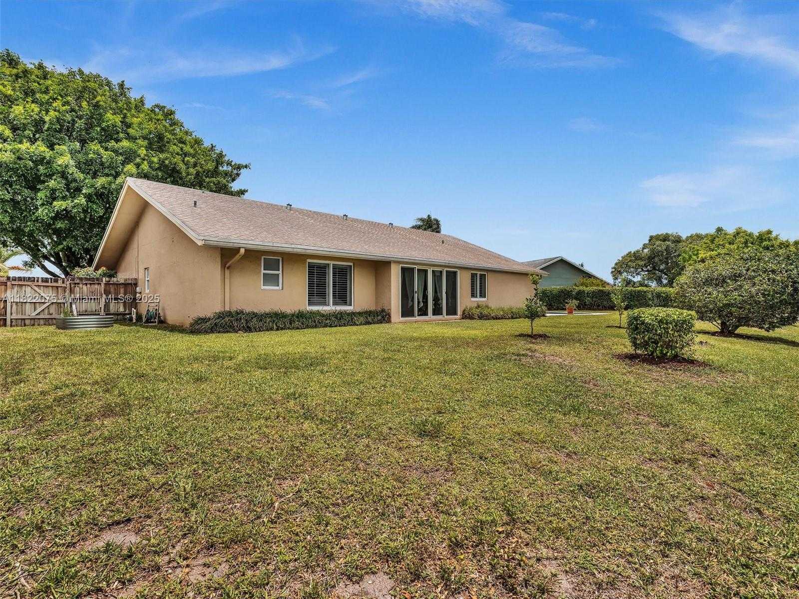 Small Image of 3920 NORTH WEST 20TH ST, Coconut Creek Number 36