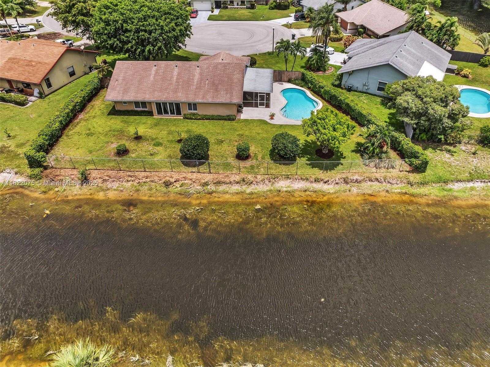 Small Image of 3920 NORTH WEST 20TH ST, Coconut Creek Number 40