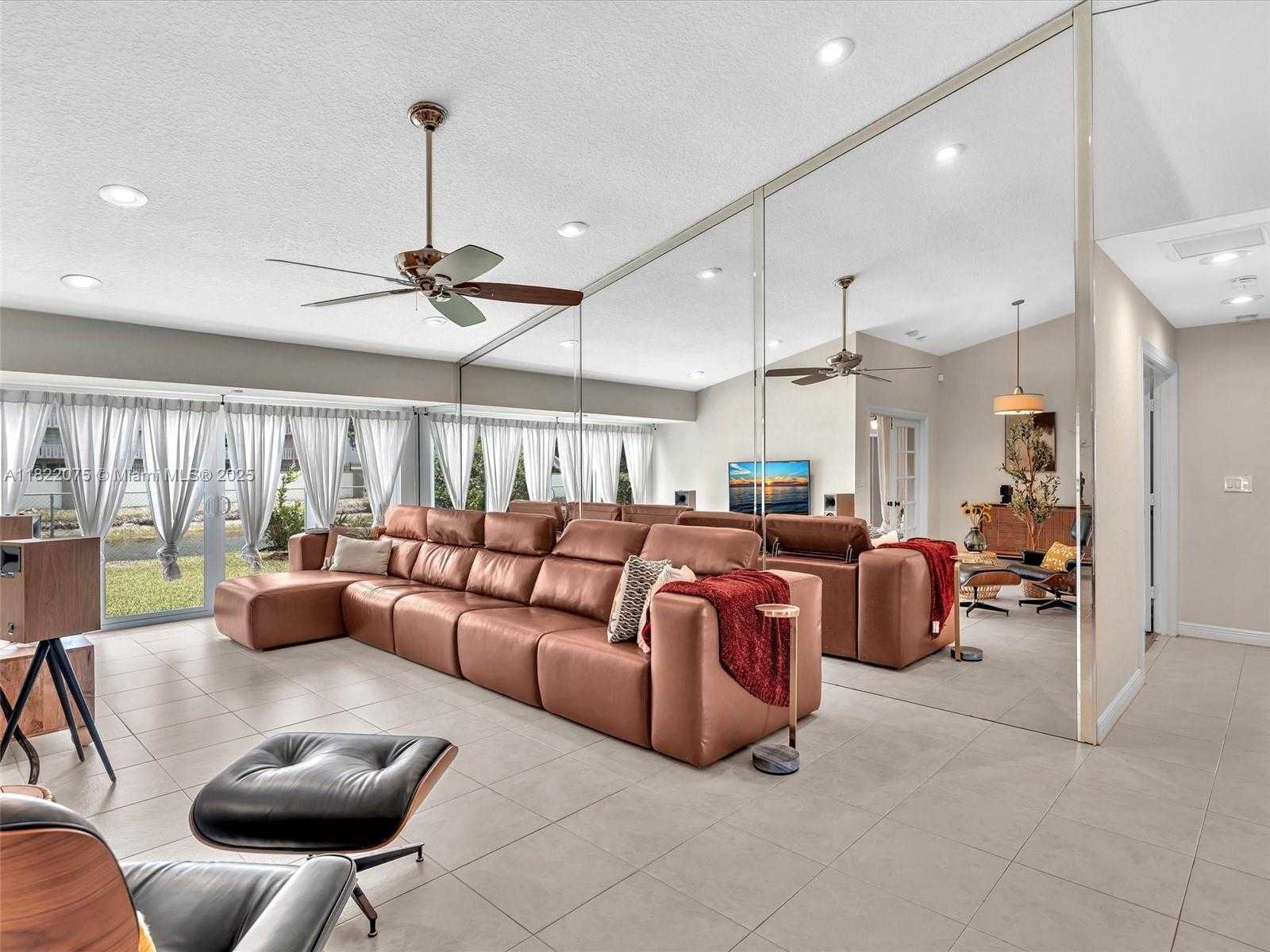 Small Image of 3920 NORTH WEST 20TH ST, Coconut Creek Number 6