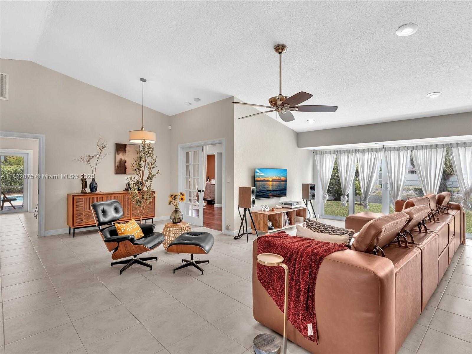 Small Image of 3920 NORTH WEST 20TH ST, Coconut Creek Number 7