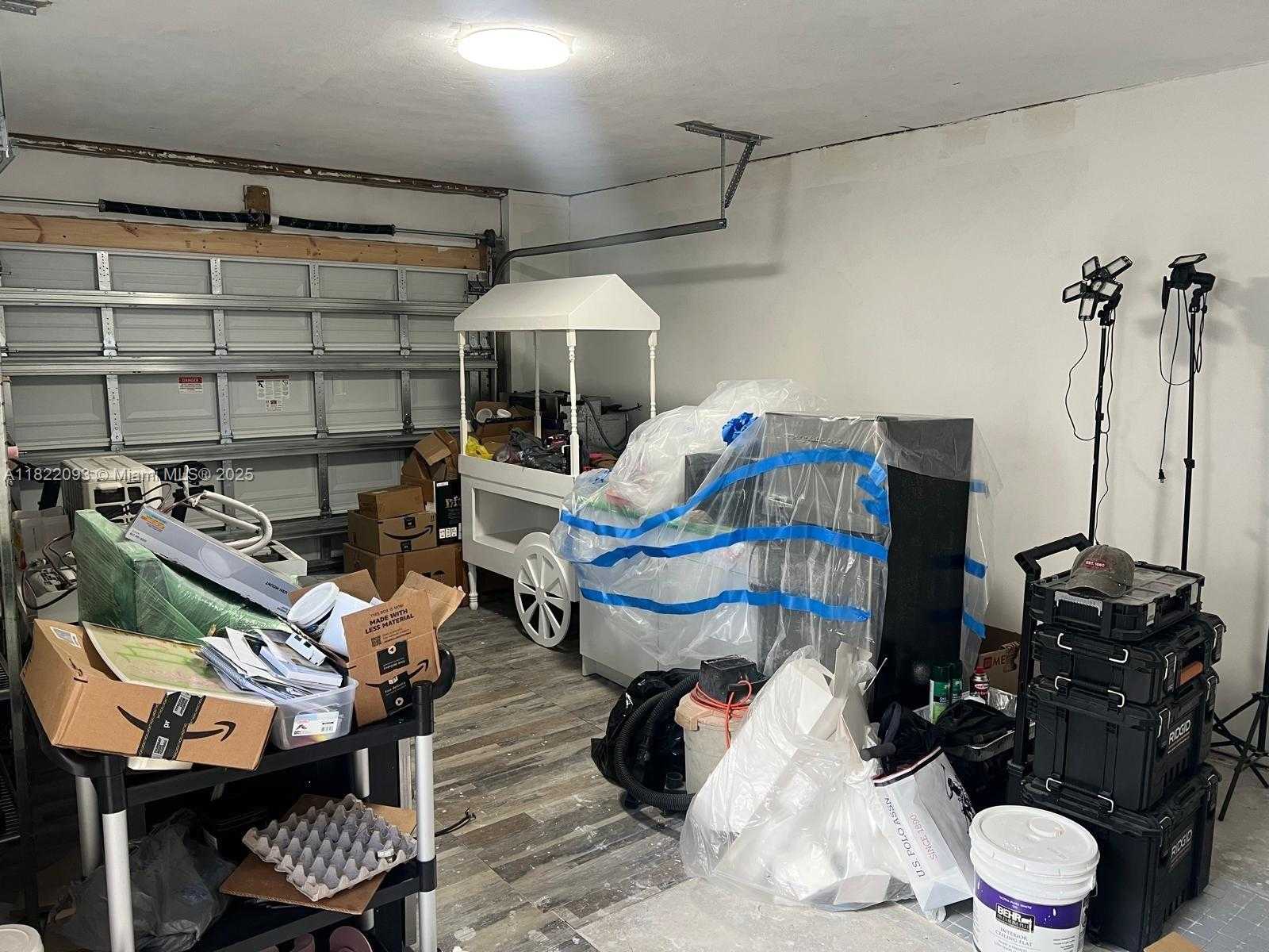 Small Image of 7110 SOUTH WEST 11TH ST, Pembroke Pines Number 14