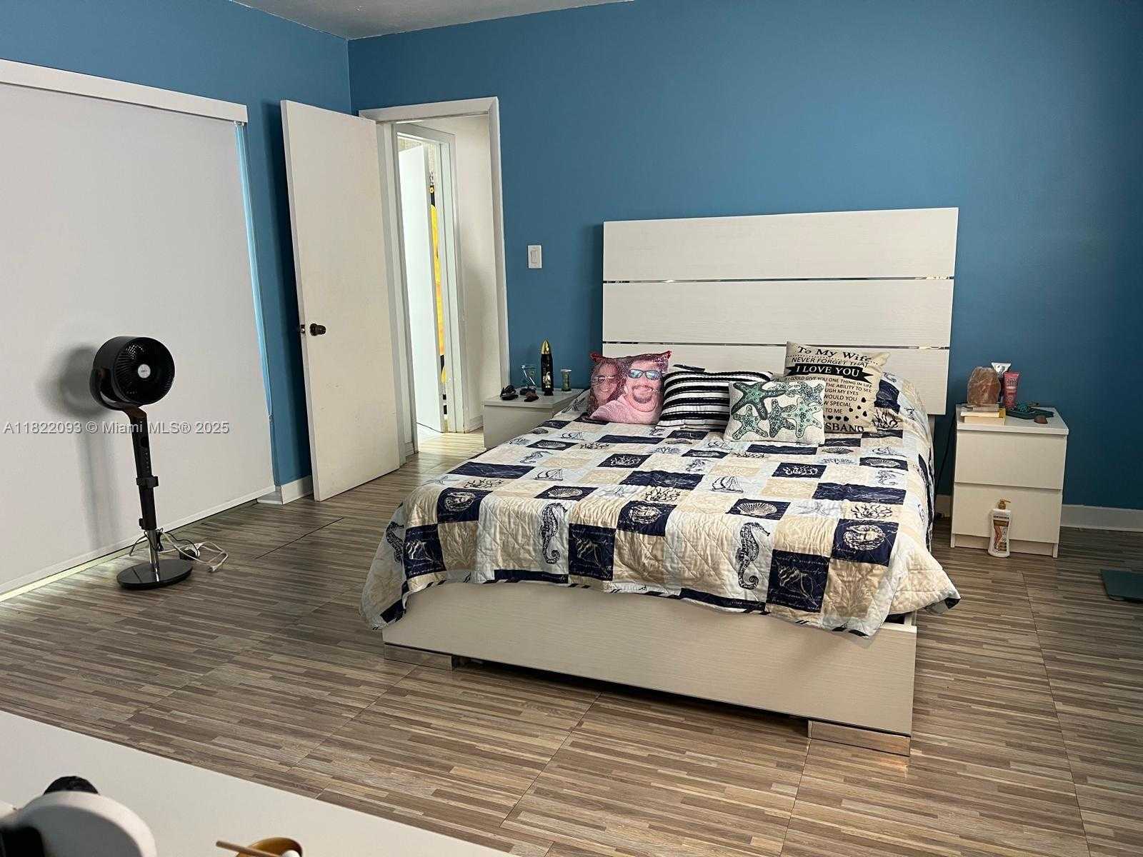 Small Image of 7110 SOUTH WEST 11TH ST, Pembroke Pines Number 26