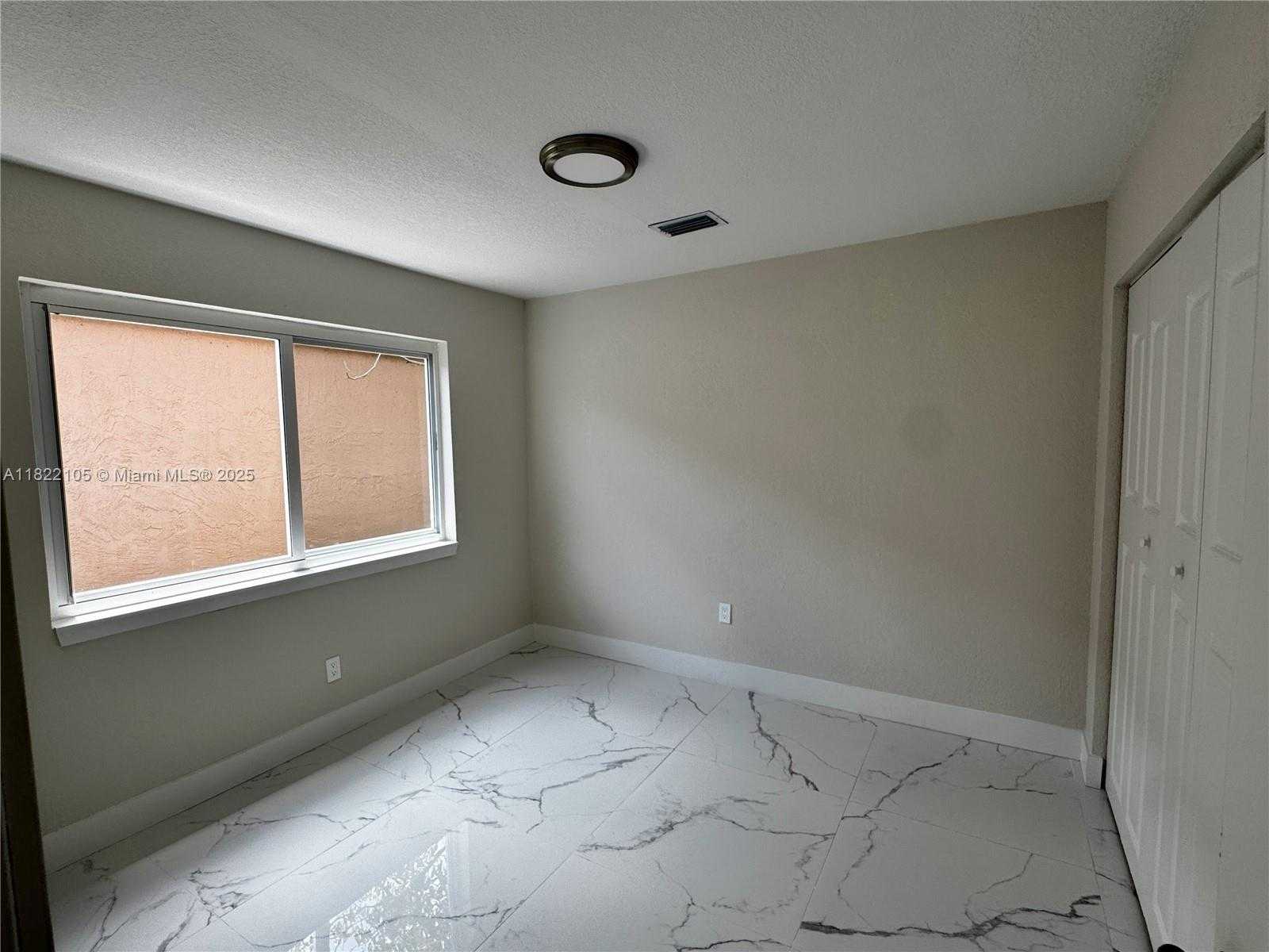 Small Image of 10000 OLIVE ST, Miramar Number 12