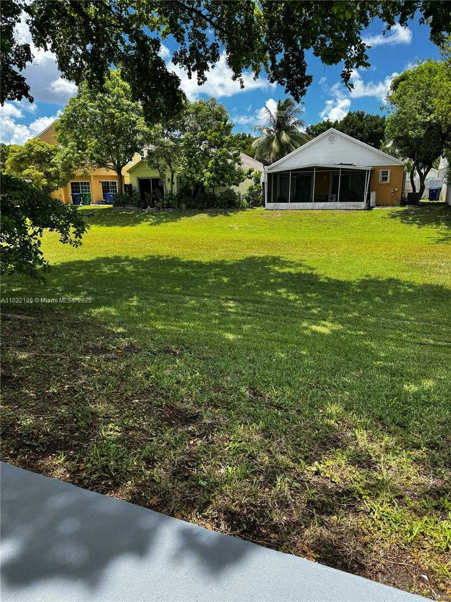 Small Image of 10000 OLIVE ST, Miramar Number 23