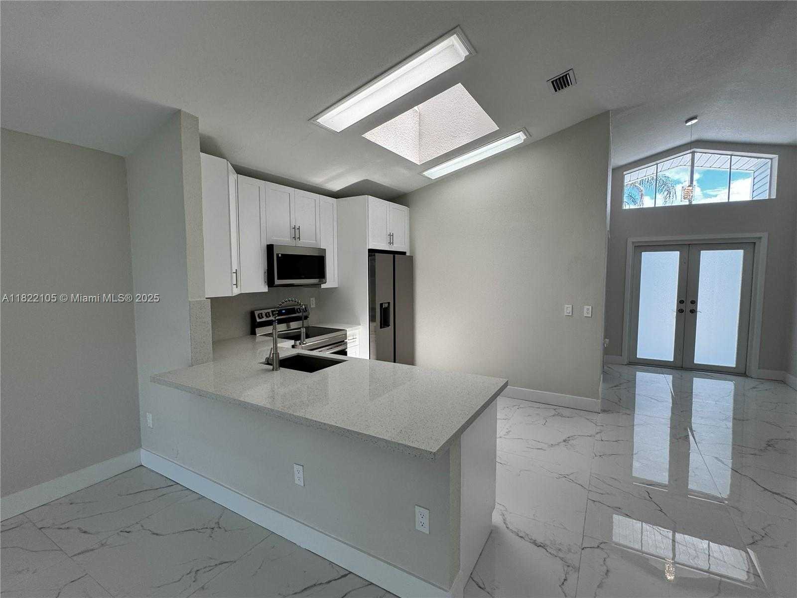 Small Image of 10000 OLIVE ST, Miramar Number 4