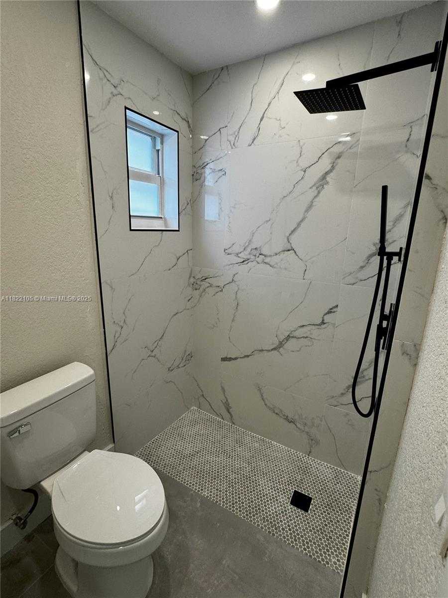 Small Image of 10000 OLIVE ST, Miramar Number 9