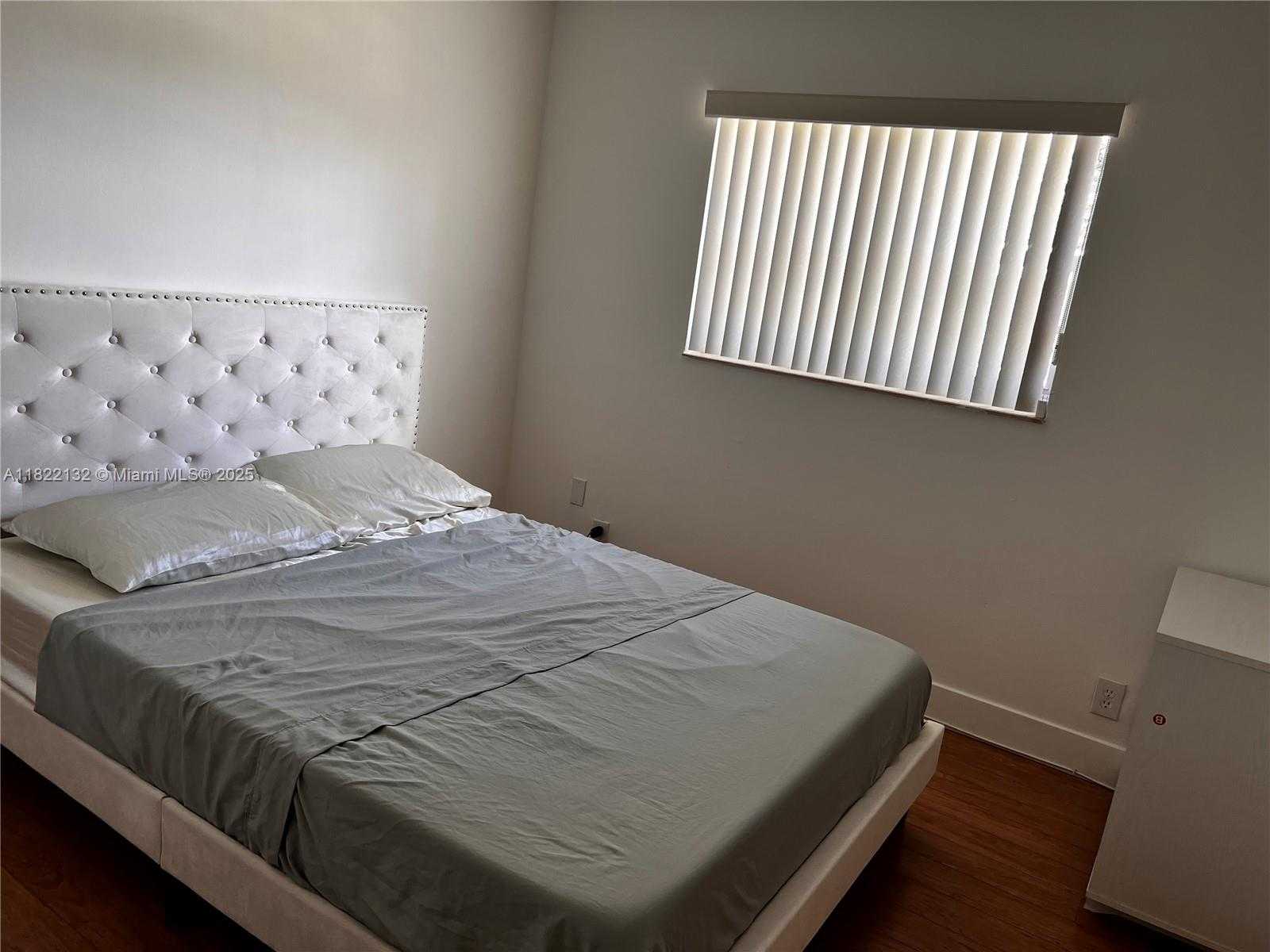 Small Image of 7151 PERSHING ST, Hollywood Number 17