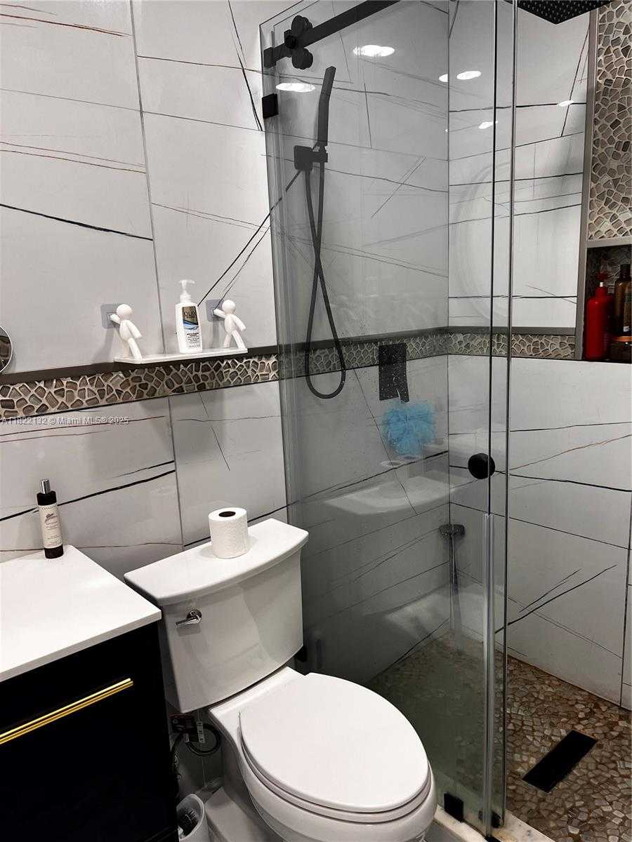 Small Image of 7151 PERSHING ST, Hollywood Number 21