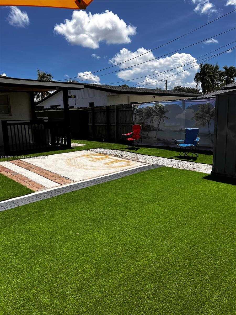 Small Image of 7151 PERSHING ST, Hollywood Number 37
