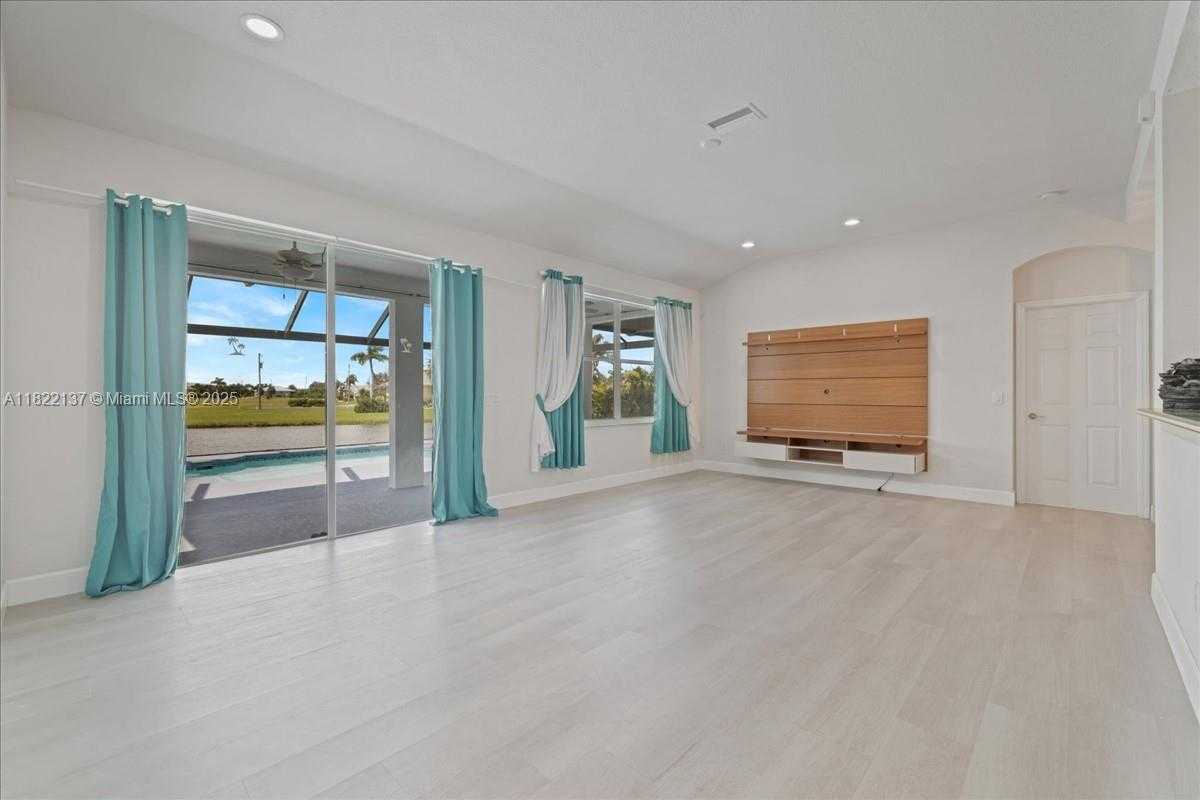 Small Image of 24004 VINCENT AVE, Punta Gorda Number 14