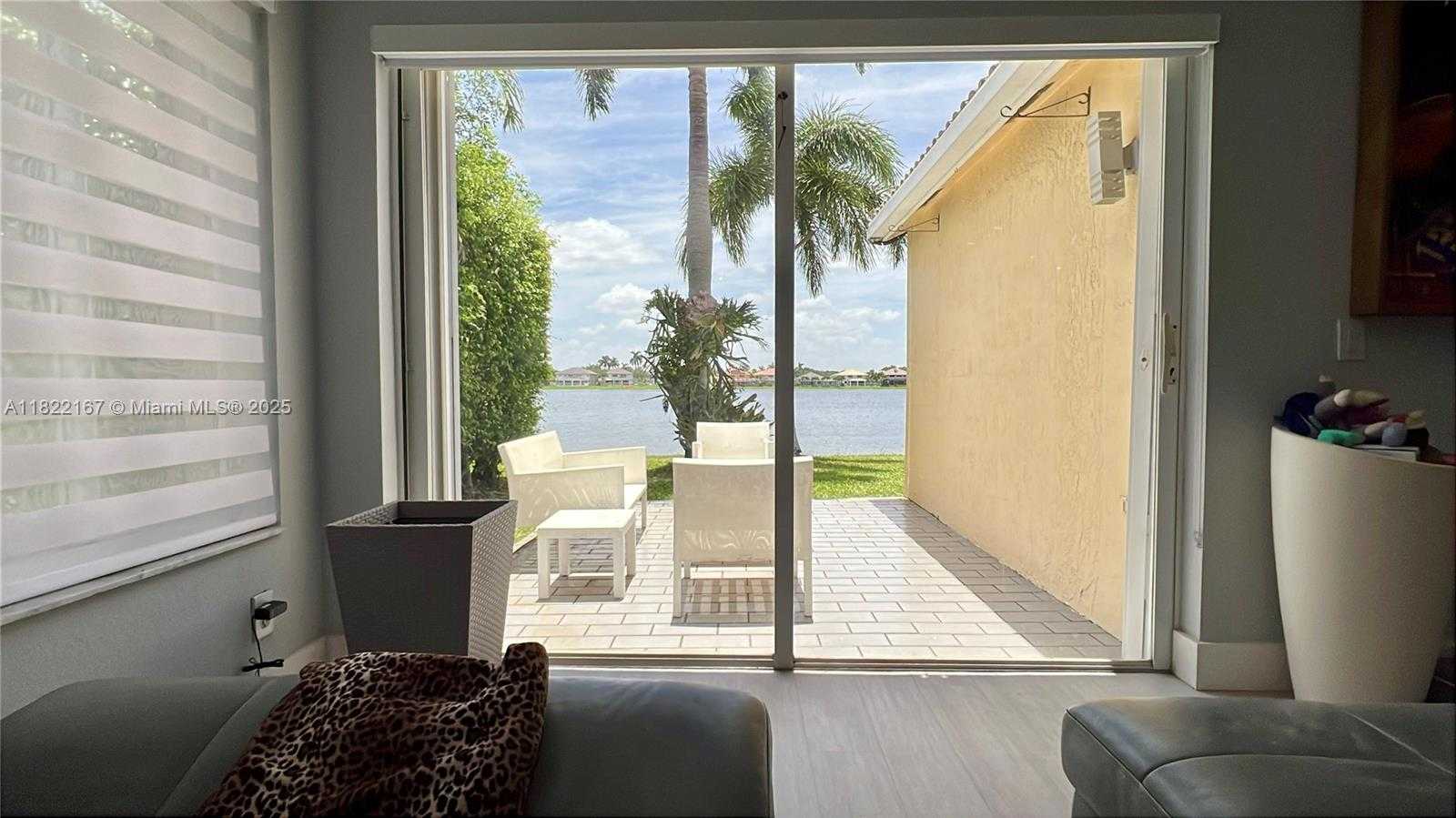 Small Image of 1605 SALERNO CIR, Weston Number 11