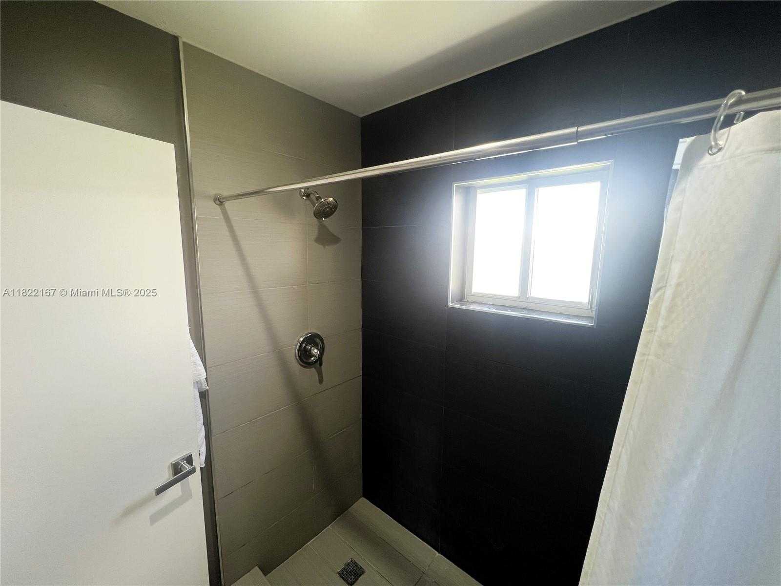 Small Image of 1605 SALERNO CIR, Weston Number 20