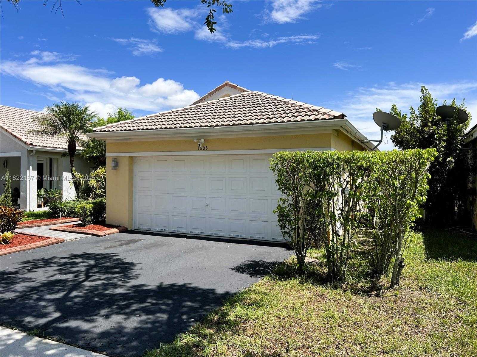 Small Image of 1605 SALERNO CIR, Weston Number 5