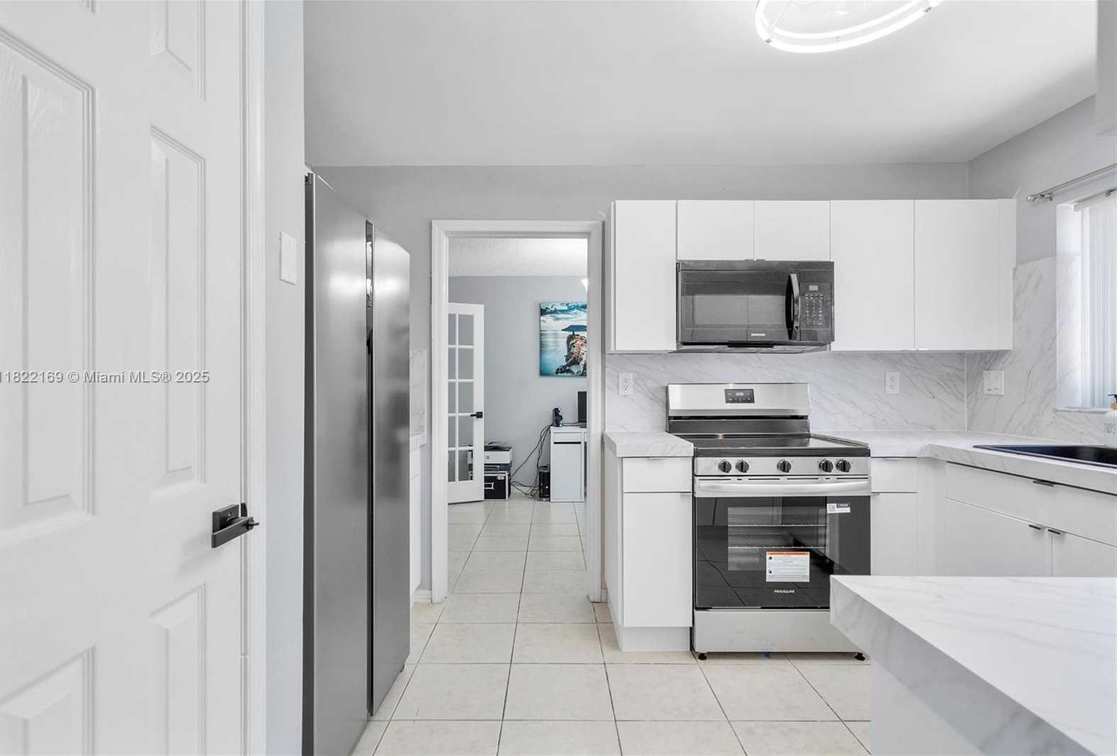 Small Image of 19257 NORTH WEST 14TH ST, Pembroke Pines Number 17