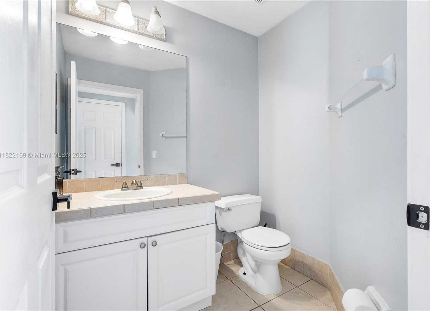 Small Image of 19257 NORTH WEST 14TH ST, Pembroke Pines Number 25
