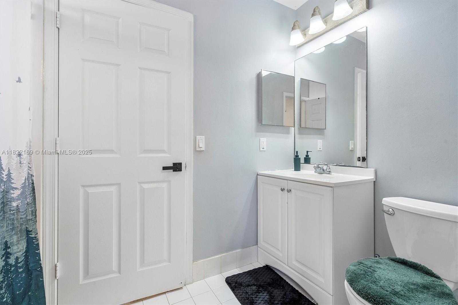 Small Image of 19257 NORTH WEST 14TH ST, Pembroke Pines Number 38