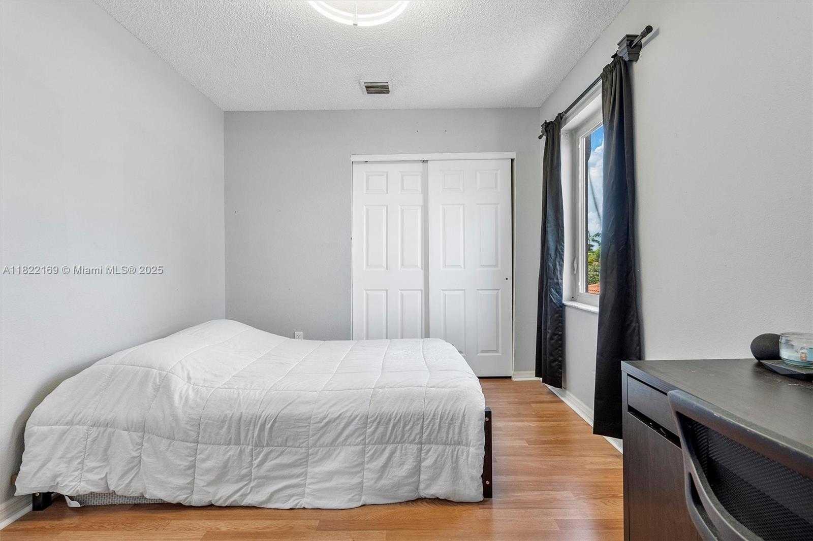 Small Image of 19257 NORTH WEST 14TH ST, Pembroke Pines Number 40