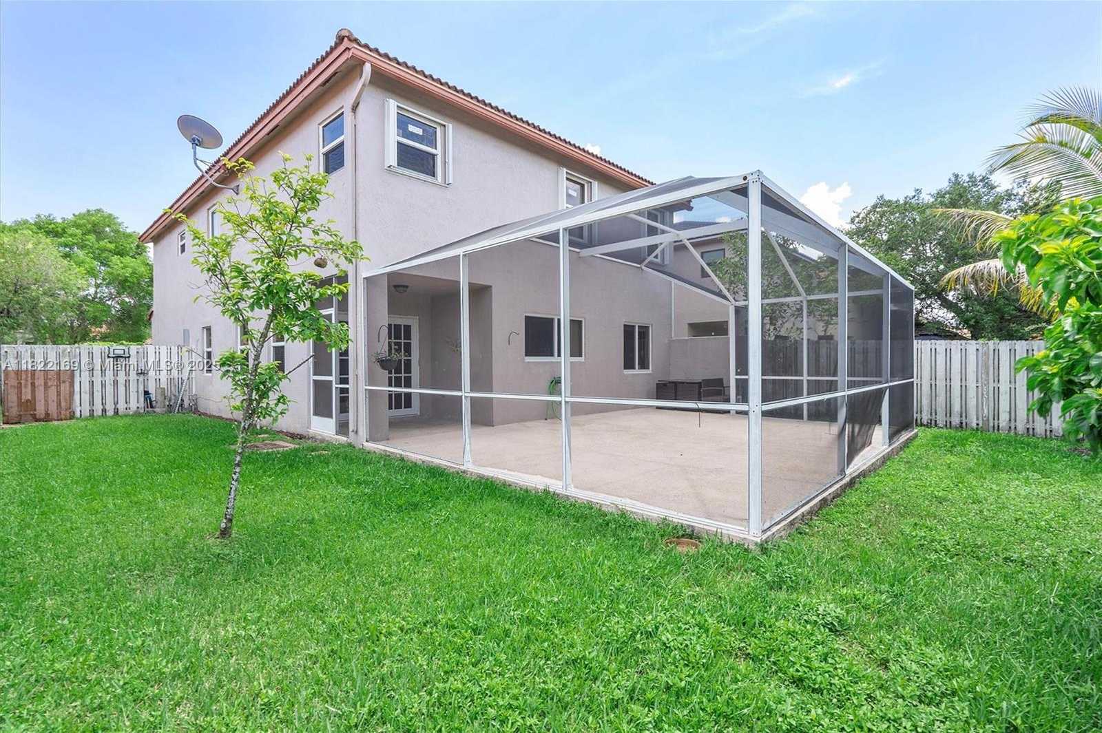 Small Image of 19257 NORTH WEST 14TH ST, Pembroke Pines Number 6