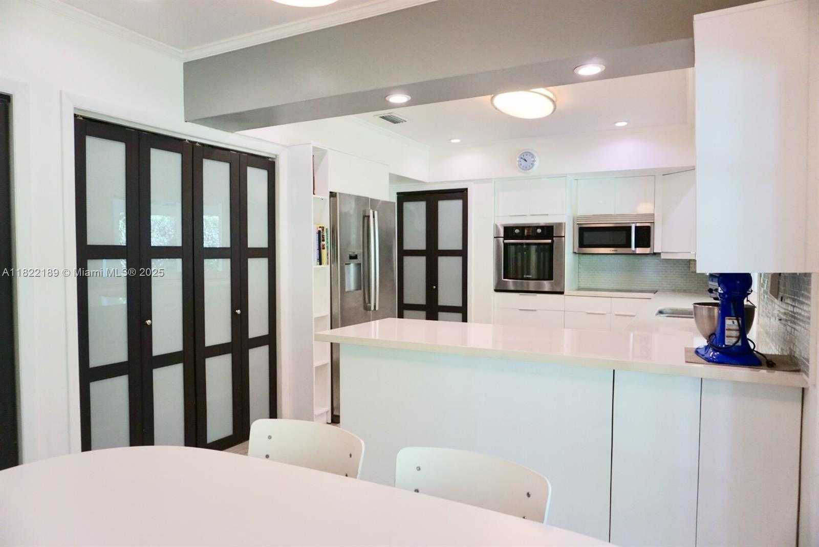 Small Image of 13200 SOUTH WEST 59TH AVE, Pinecrest Number 8