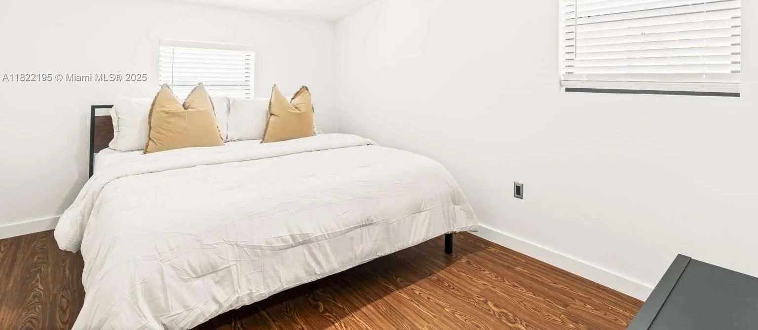 Small Image of 1121 NORTH WEST 57TH ST, Miami Number 22