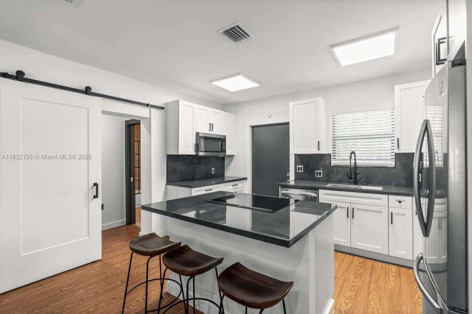 Small Image of 1121 NORTH WEST 57TH ST, Miami Number 3