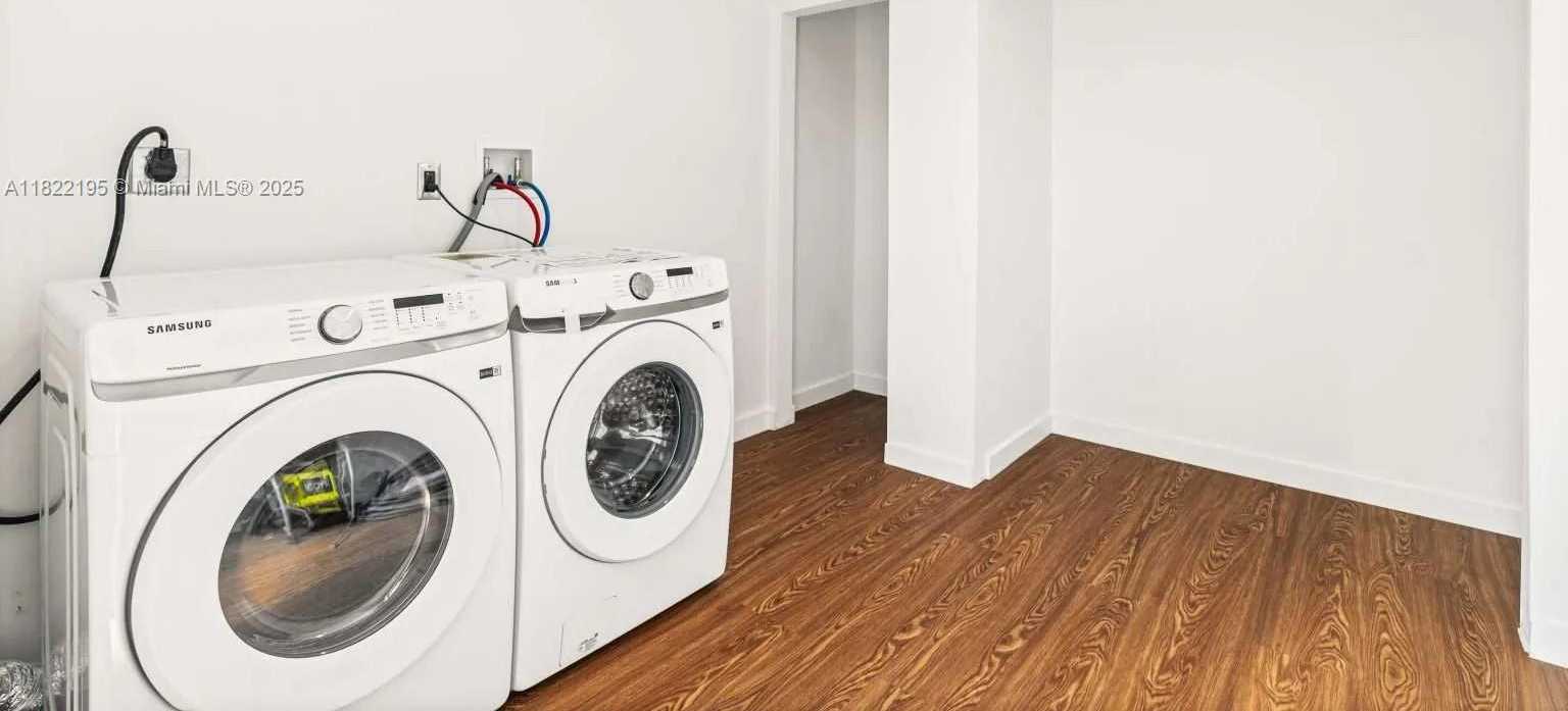Small Image of 1121 NORTH WEST 57TH ST, Miami Number 31