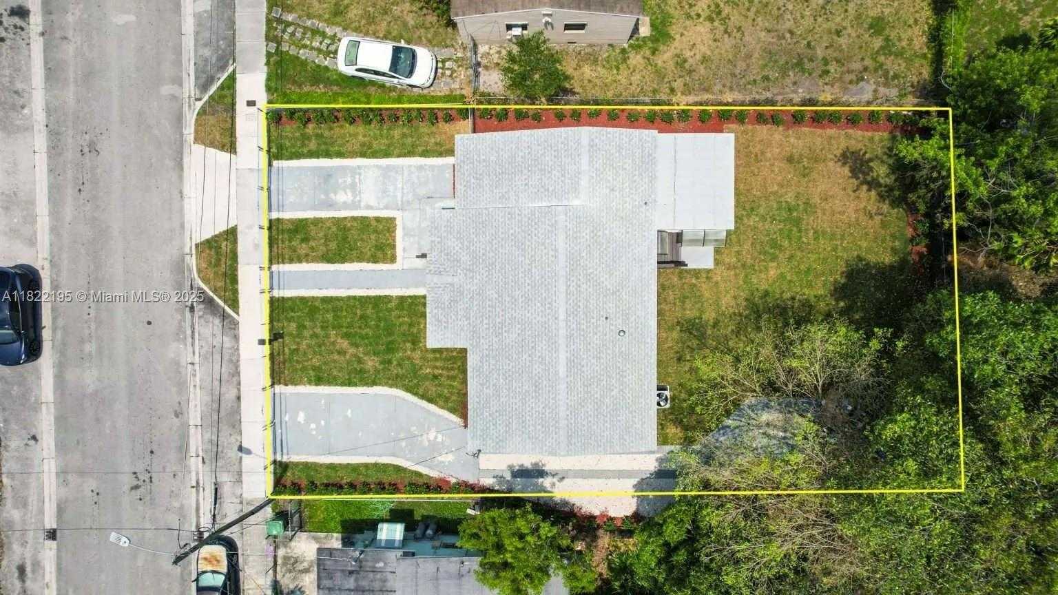 Small Image of 1121 NORTH WEST 57TH ST, Miami Number 35
