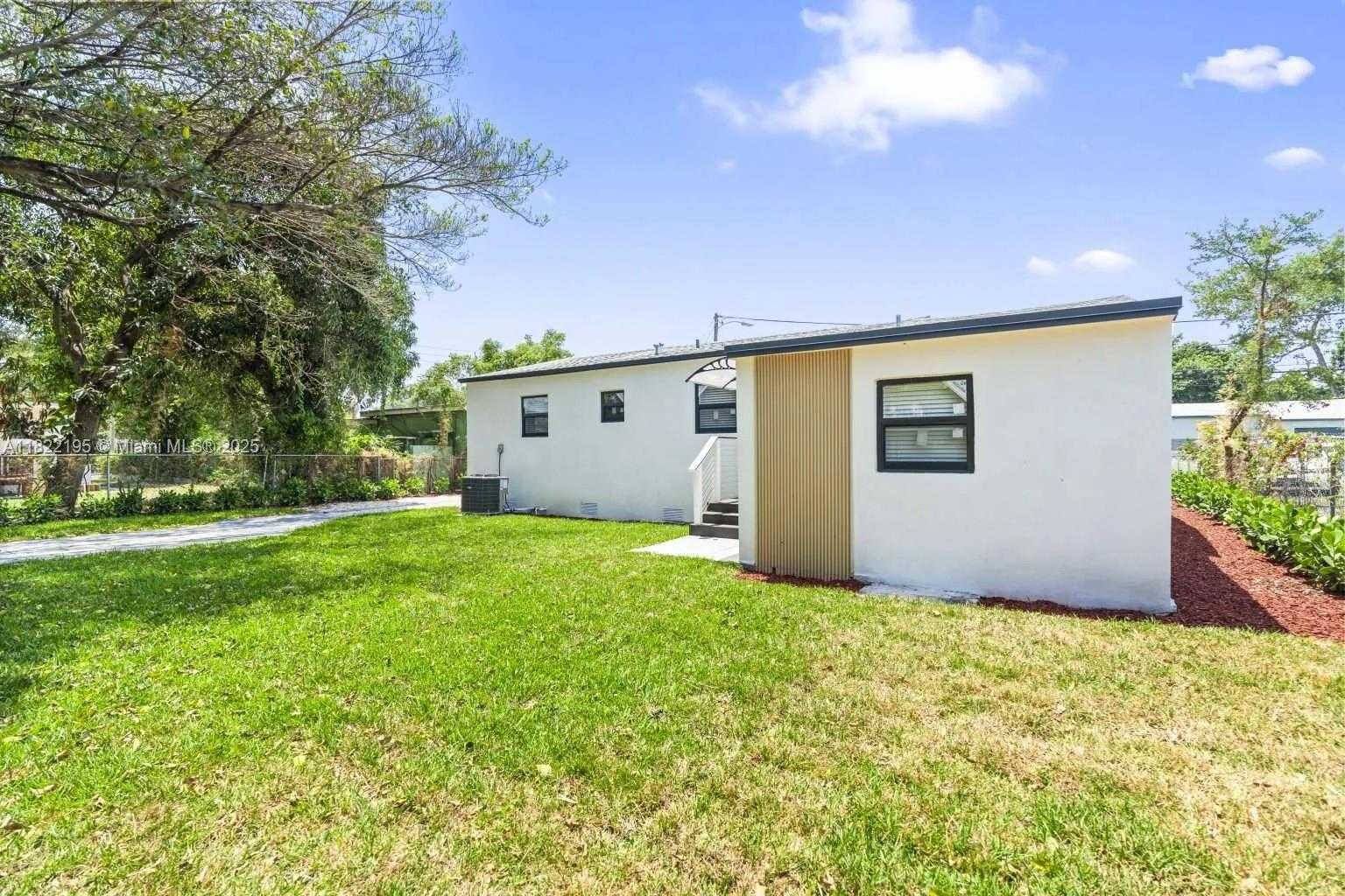 Small Image of 1121 NORTH WEST 57TH ST, Miami Number 37