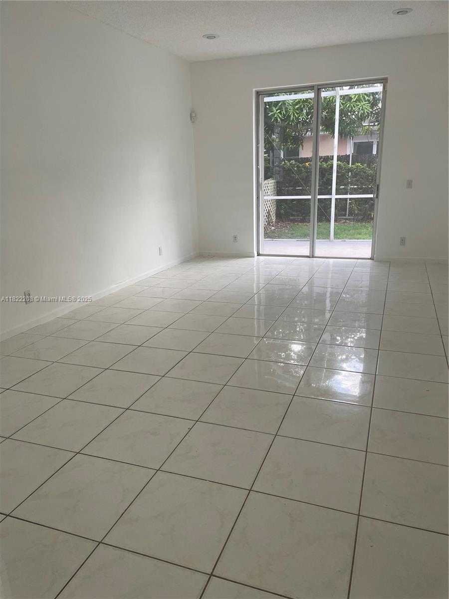Small Image of Coral Springs Number 2