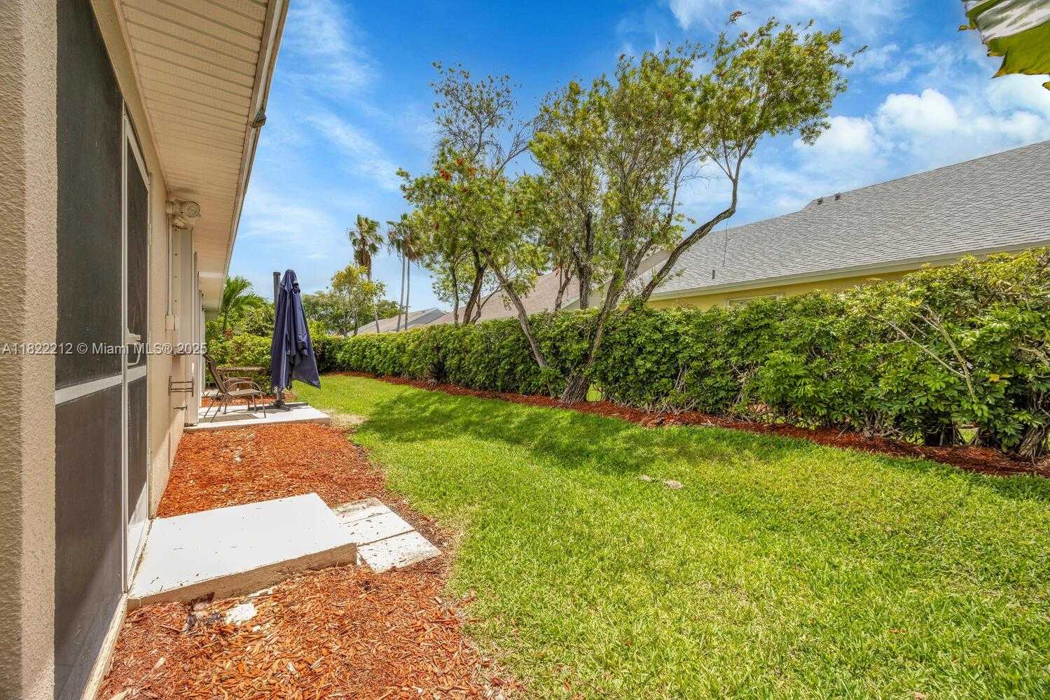 Small Image of 470 SOUTH EAST 21ST LN, Homestead Number 23