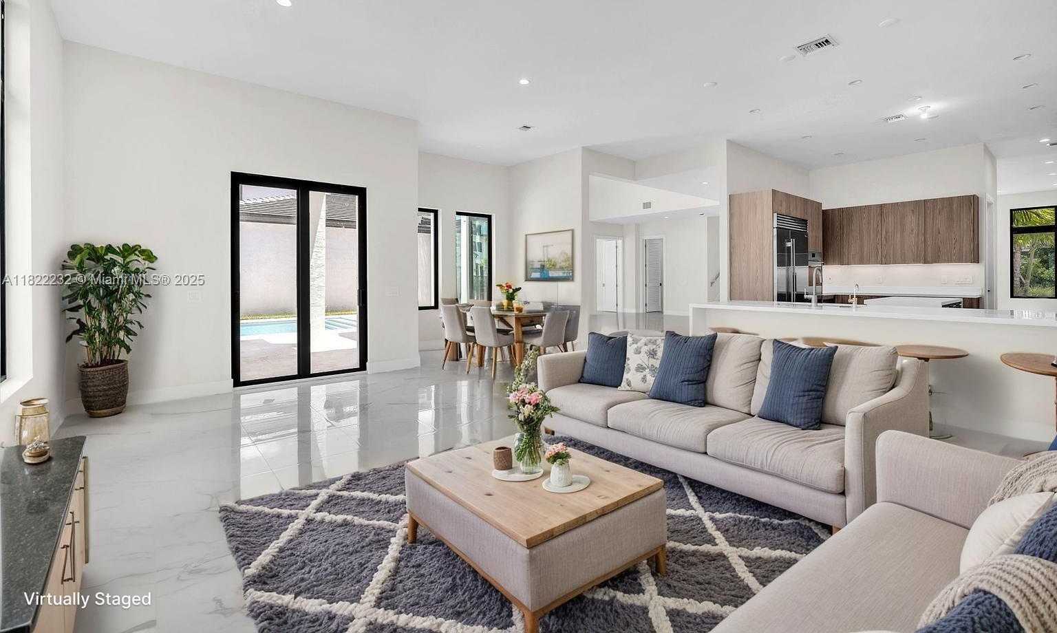 Small Image of 3511 ASHWOOD CIR S, Hollywood Number 14