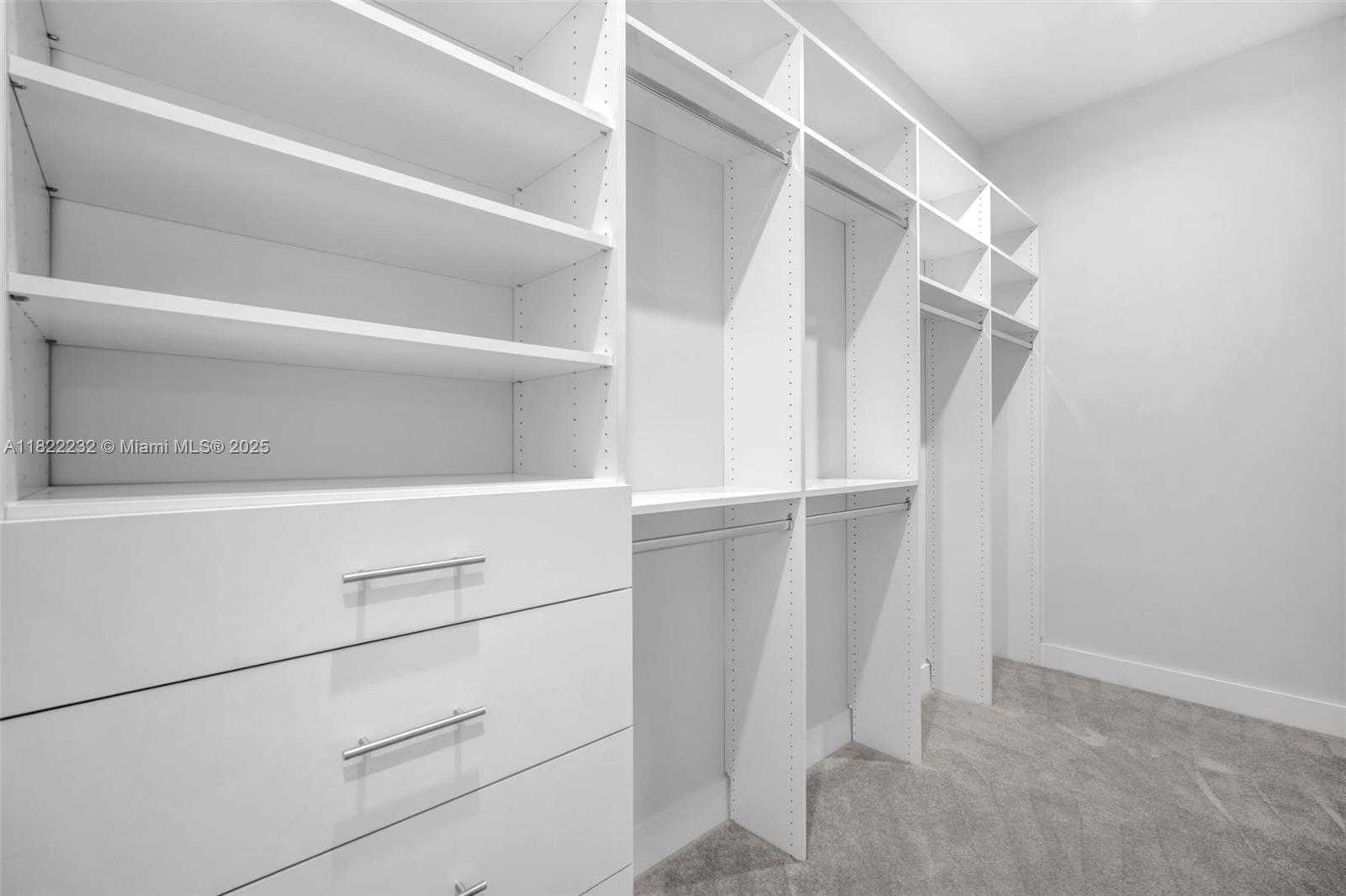 Small Image of 3511 ASHWOOD CIR S, Hollywood Number 41