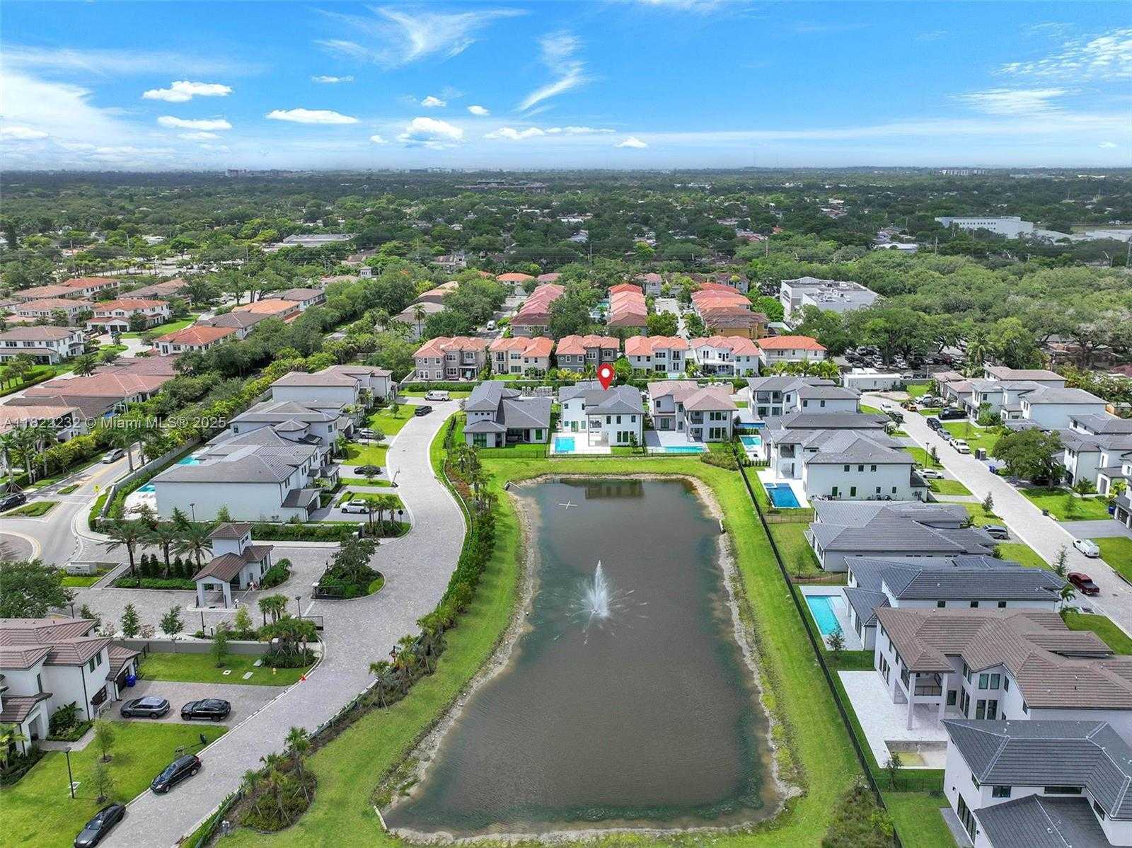 Small Image of 3511 ASHWOOD CIR S, Hollywood Number 62