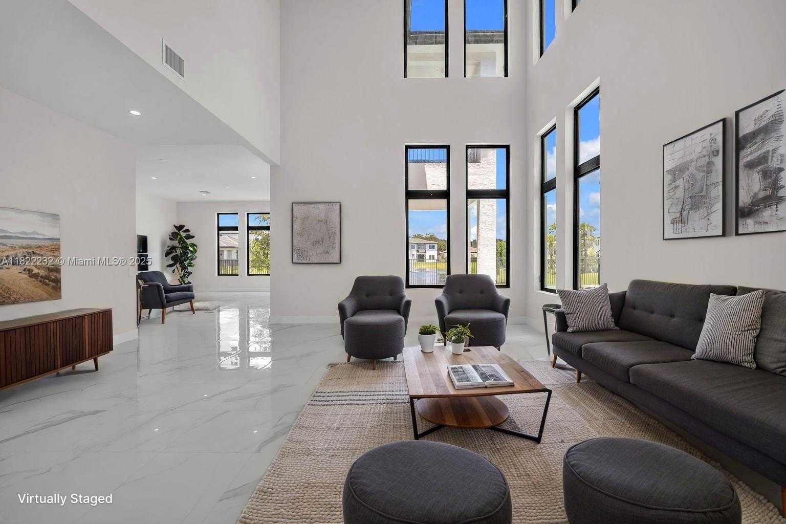 Small Image of 3511 ASHWOOD CIR S, Hollywood Number 8